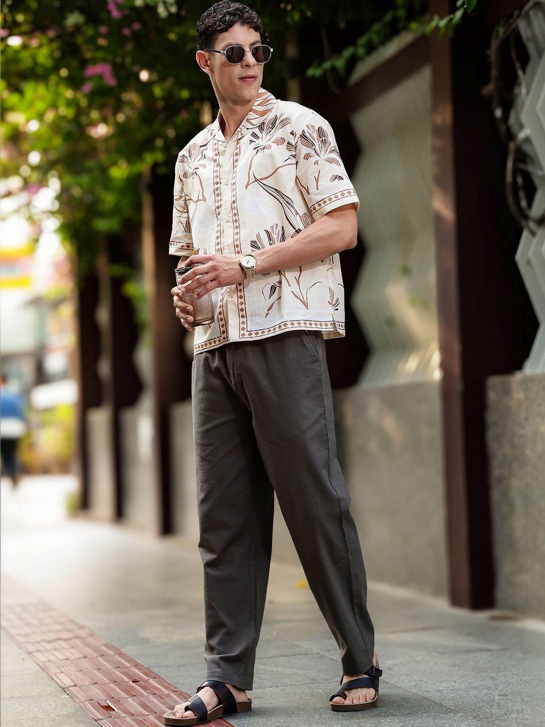 Eszett Men Floral Printed Casual Shirt