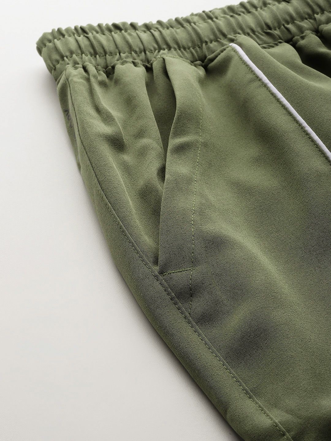 HRX by Hrithik Roshan Men Rapid-Dry Cargo Style Training Joggers
