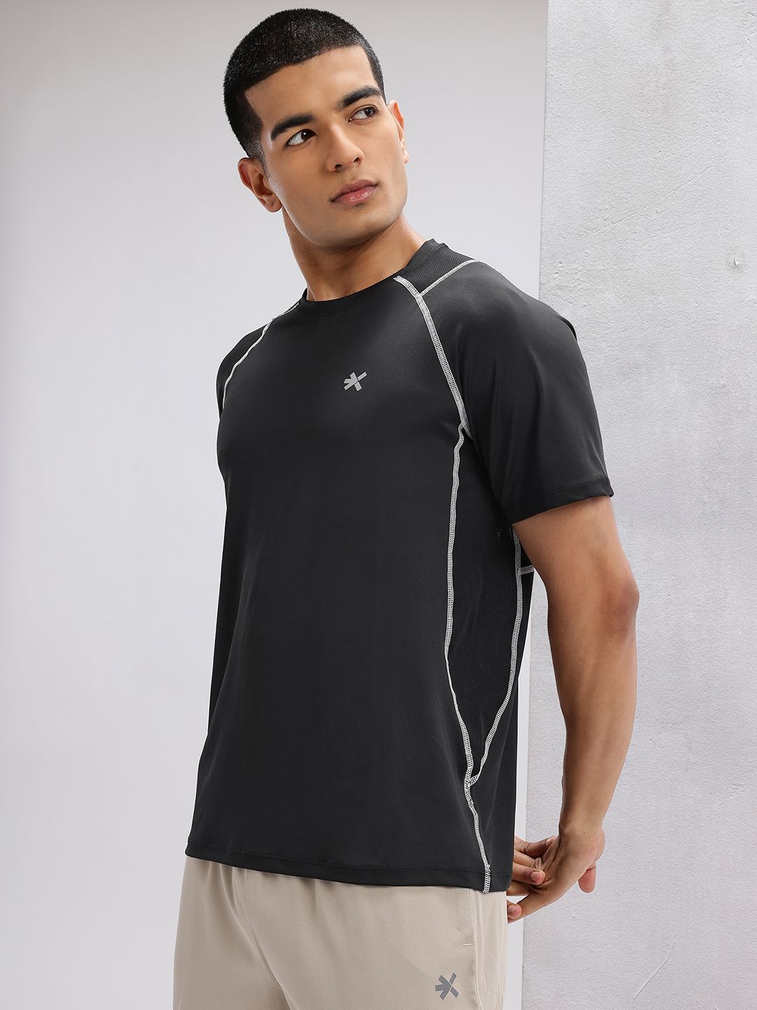 HRX by Hrithik Roshan Men Contrast Stitch Training T-shirt