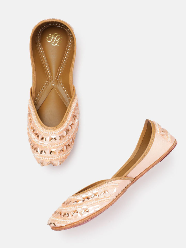 House of Pataudi Women Embellished Mojaris