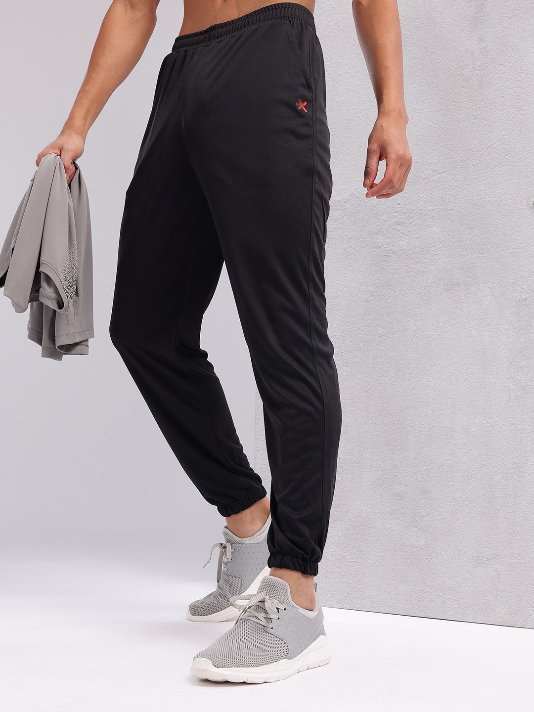 HRX by Hrithik Roshan Men Mid-Rise Rapid-Dry Training Joggers