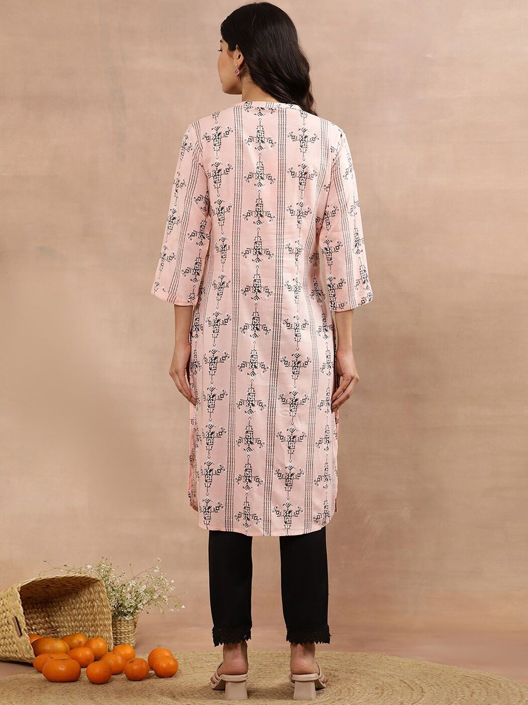 W  Floral Printed Mandarin Collar Kurta with Trousers