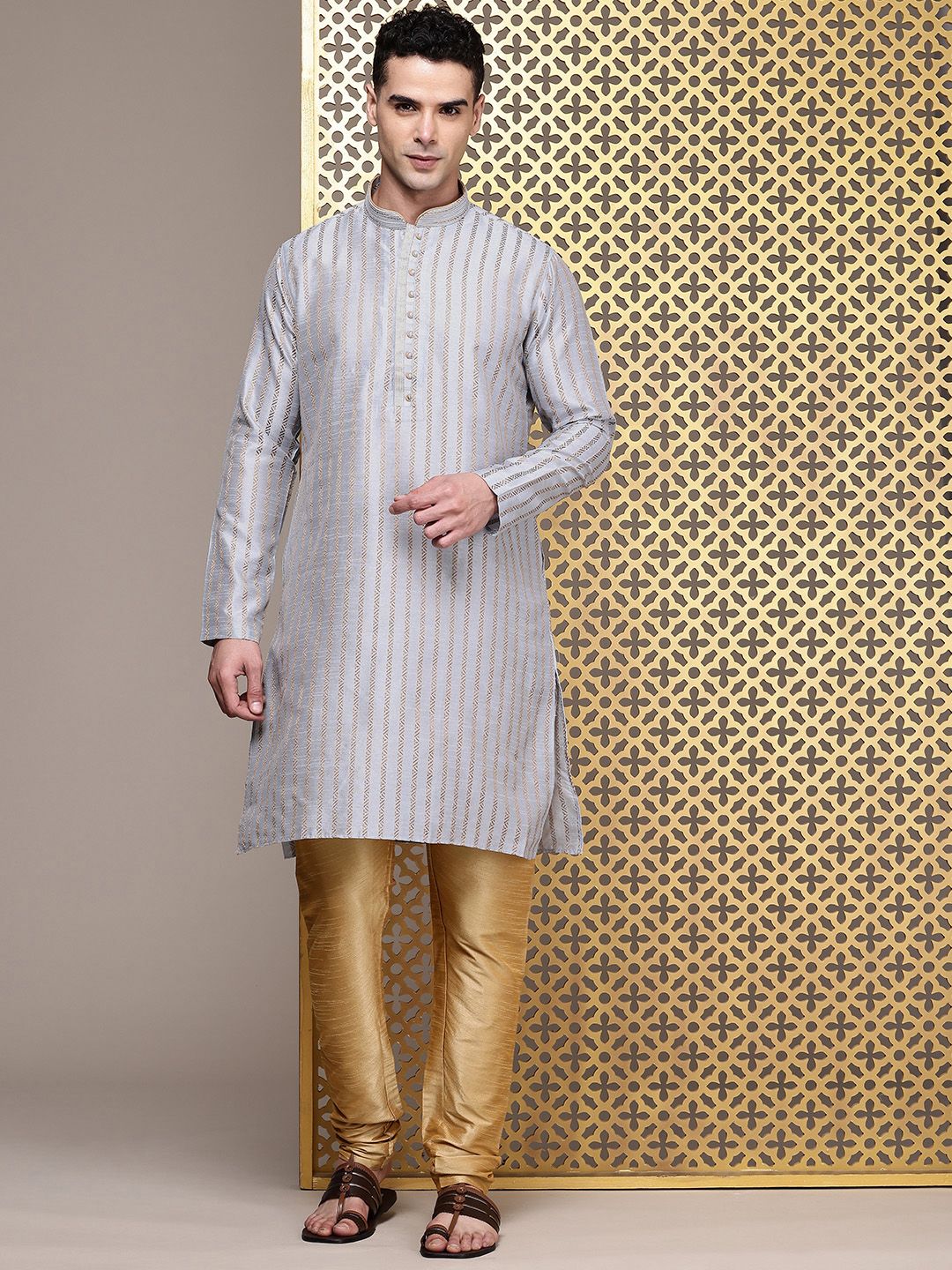 House of Pataudi Woven Design Regular Jashn Kurta With Churidar