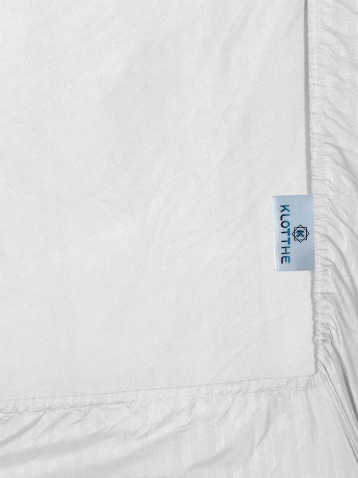 Moda Rapido X KLOTTHE White Striped 300 TC Bedsheet with 2 Pillow Covers