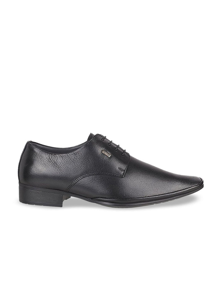 Metro Men Black Textured Leather Formal Derbys