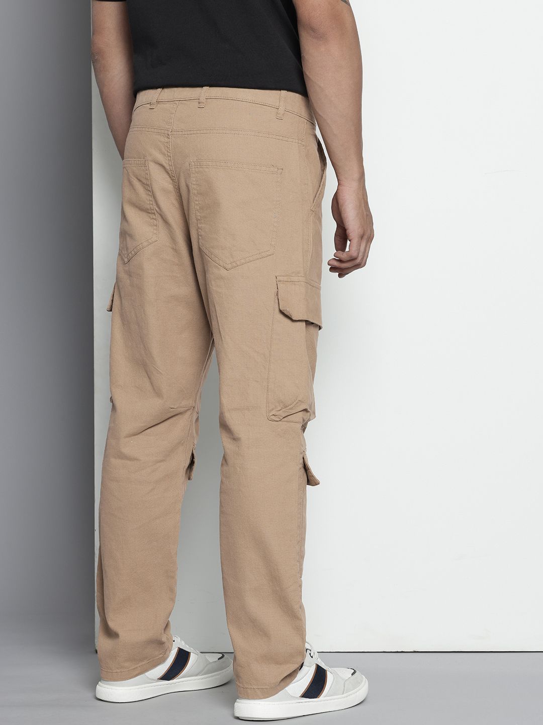 The Indian Garage Co. Men Relaxed Fit Pure Cotton Cargo Trousers