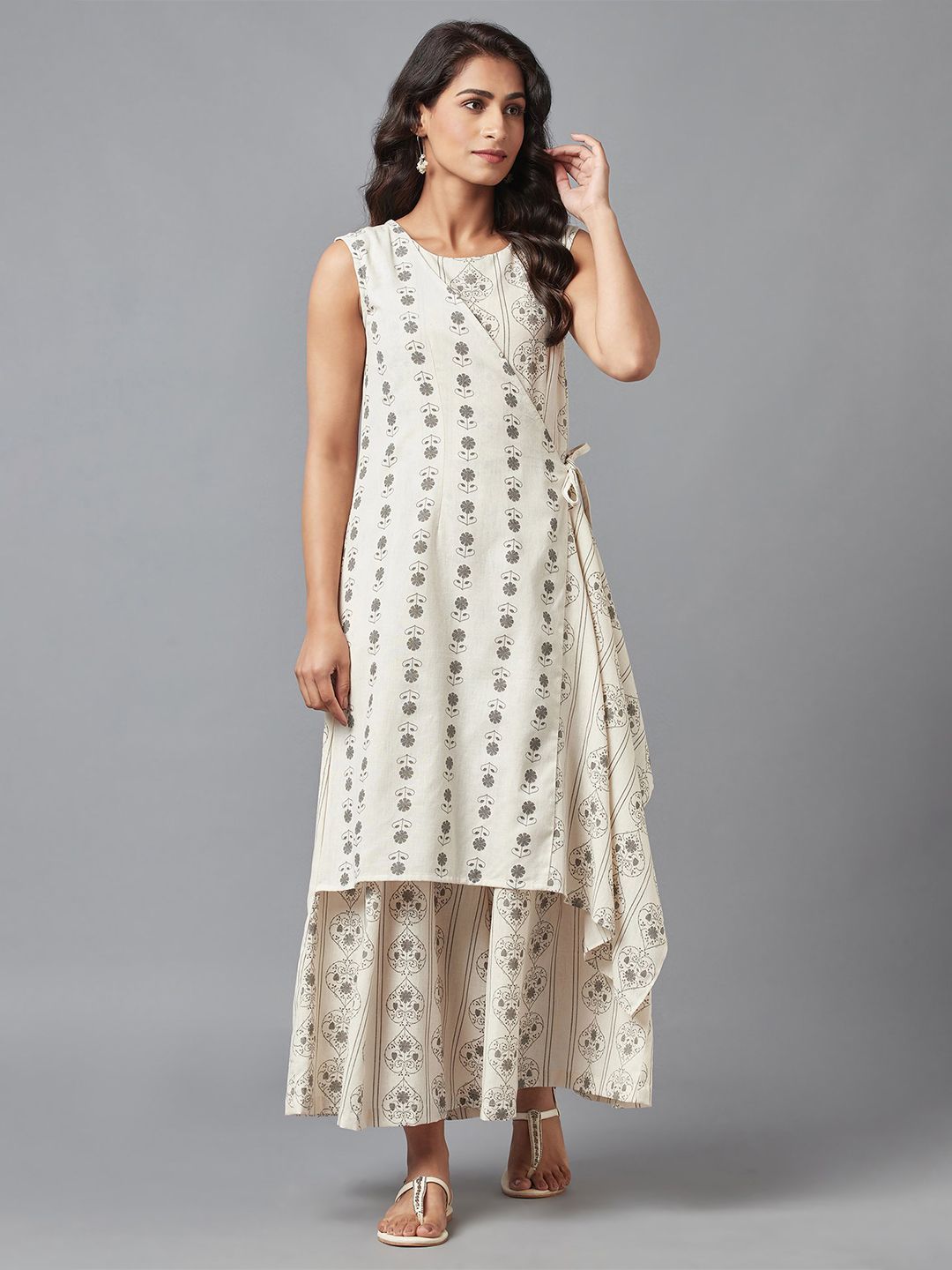 W Off-White & Grey Ethnic Motifs Printed Layered Basic Jumpsuit