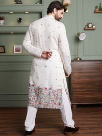SOJANYA Men Embroidered Thread Work Kurta