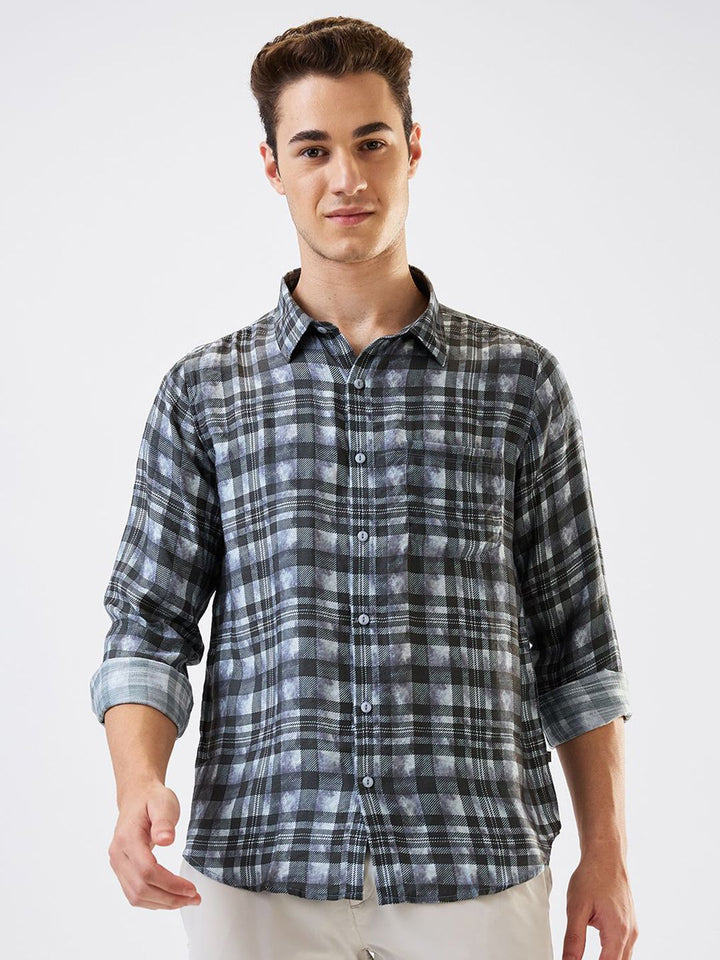 SPYKAR Men Slim Fit Spread Collar Tartan Checked Casual Shirt