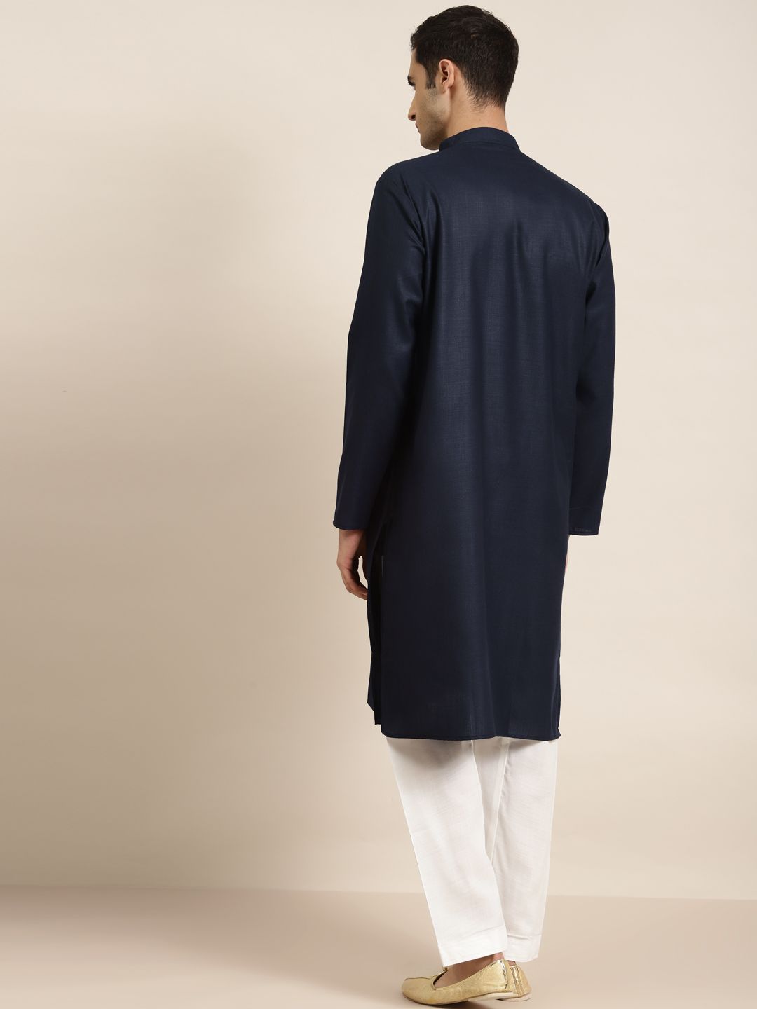 SOJANYA Men Navy Blue Thread Work Indigo Pure Cotton Straight Kurta