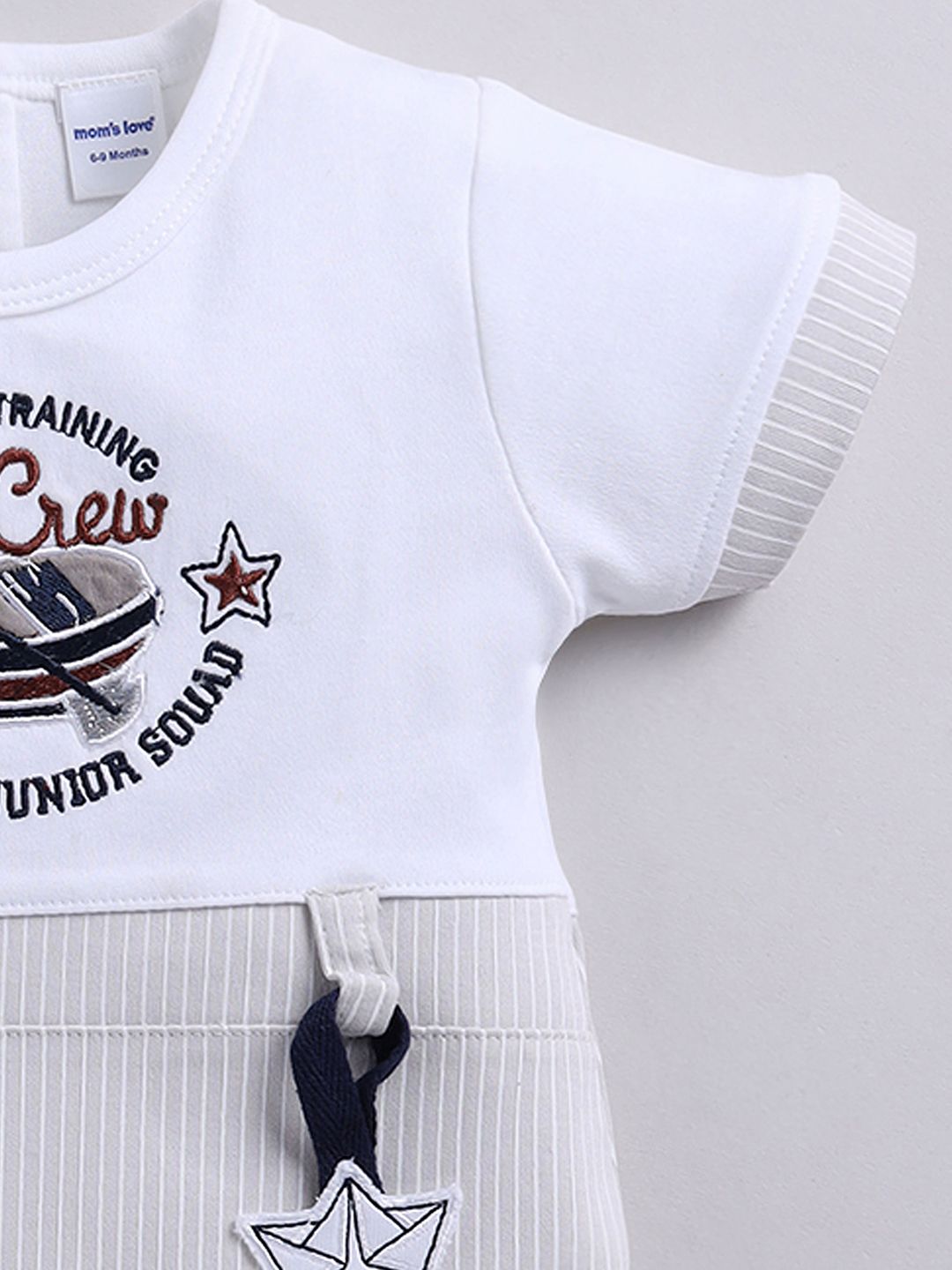 Moms Love Infant Boys Pure Cotton Romper with Applique Detail