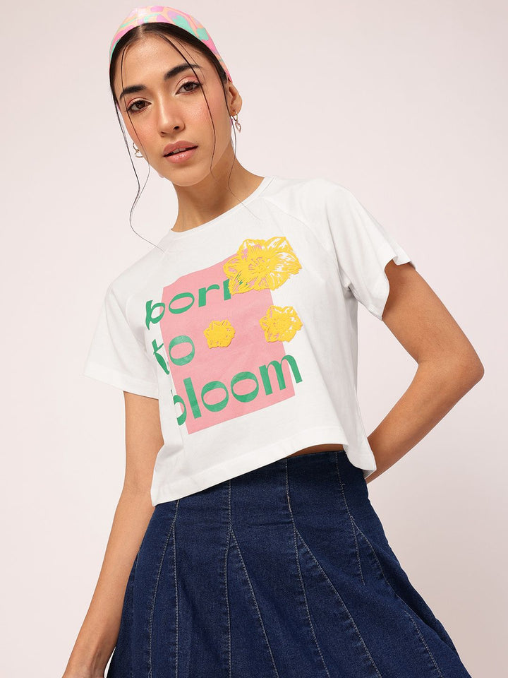DressBerry Vibe Check Raglan Sleeves Printed Cropped T-shirt