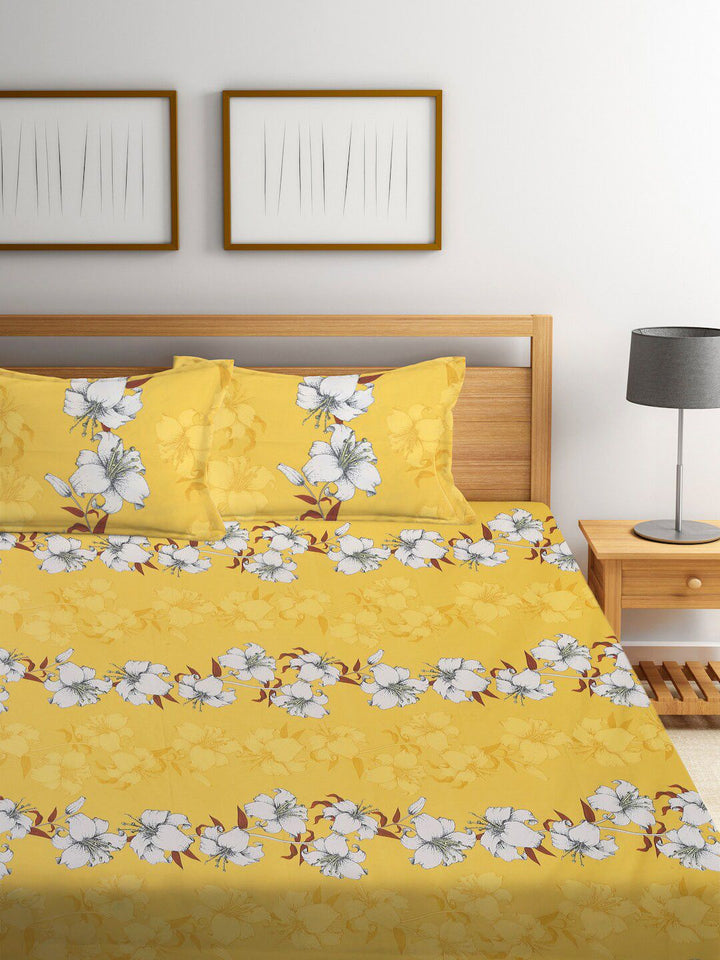 KLOTTHE Yellow & White Printed 300 TC Double Fitted King Bedsheet With 2 Pillow Covers
