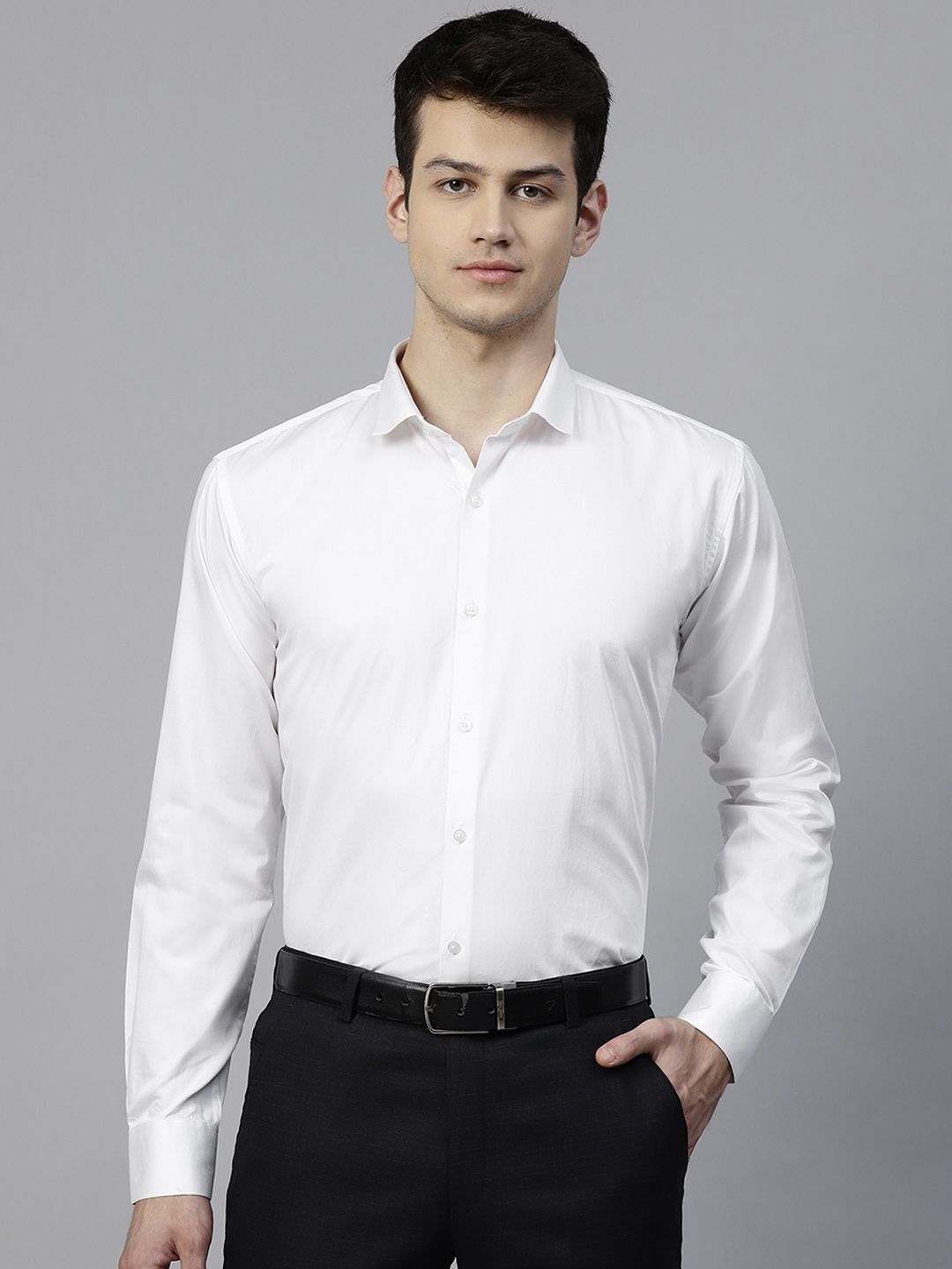 MANQ Men White Slim Fit Solid Party Shirt