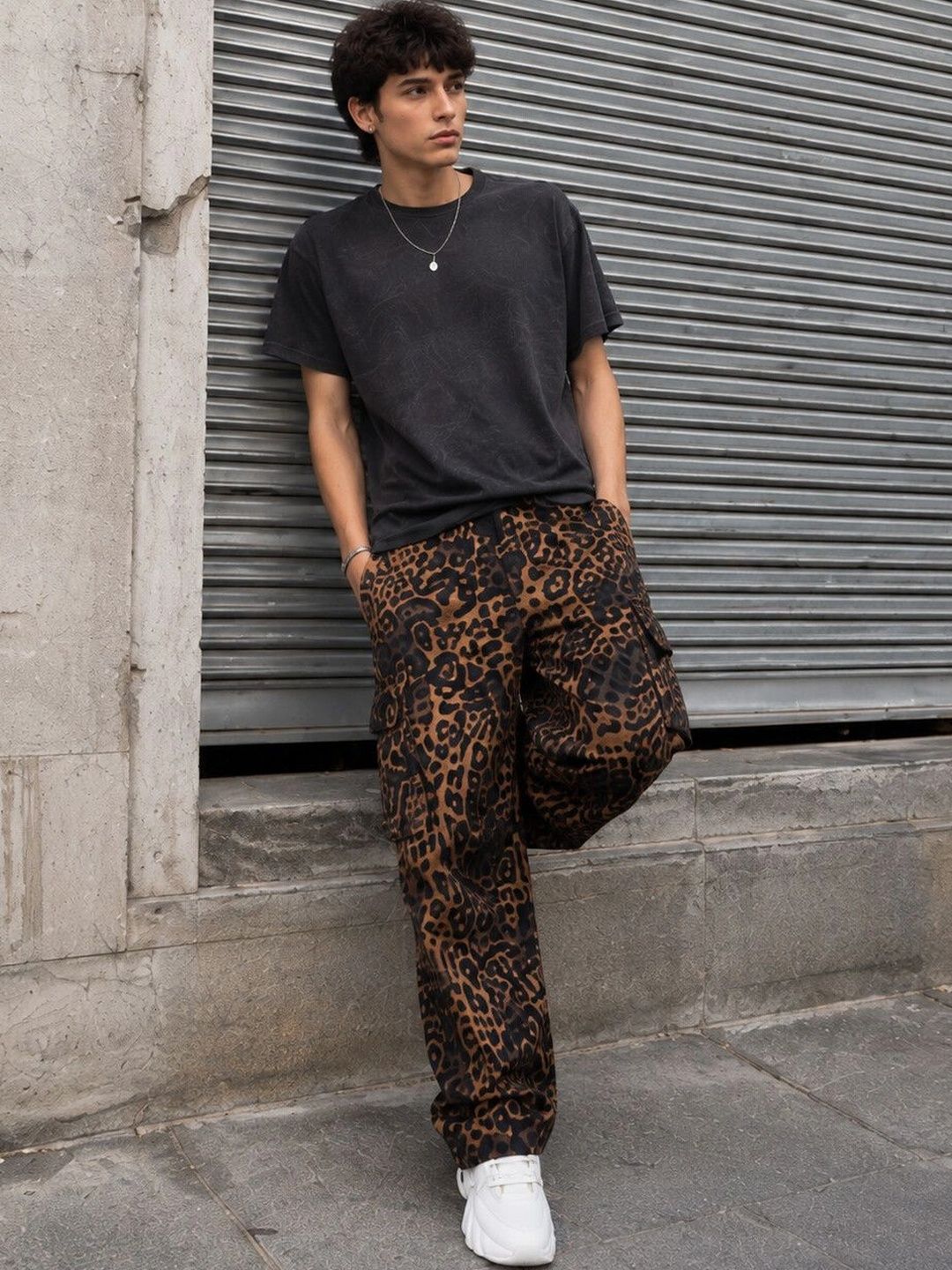 Eszett Men Printed Baggy Fit Cargos Trousers
