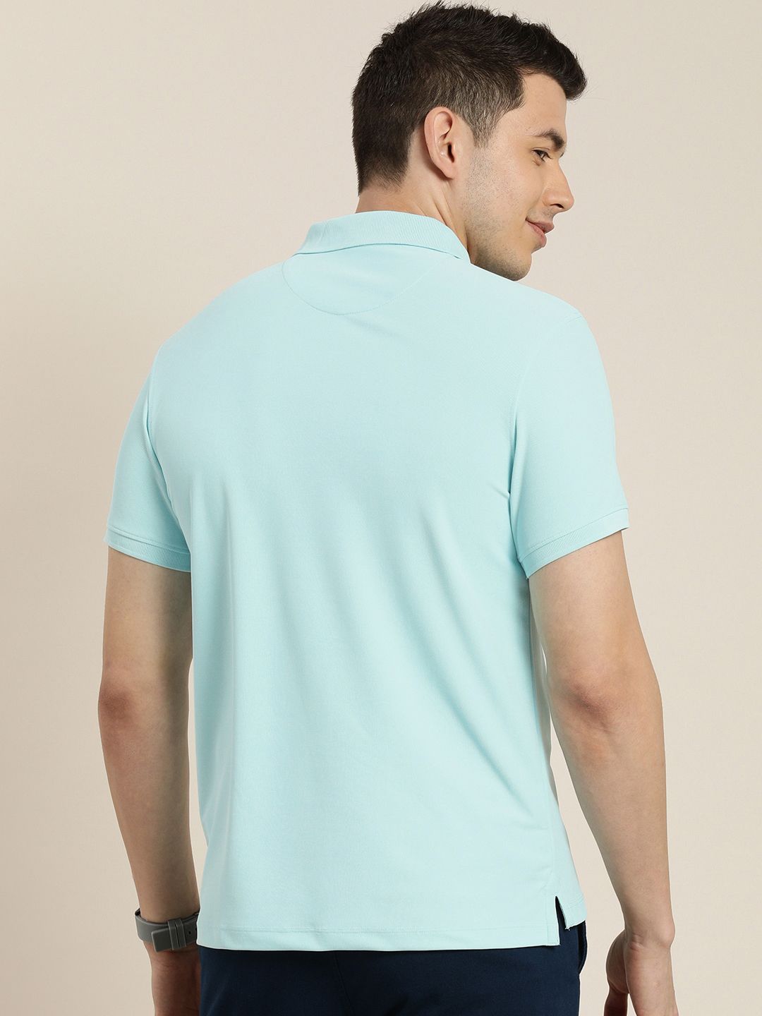 ether Men Blue Solid Moisture-Wicking Antimicrobial Polo