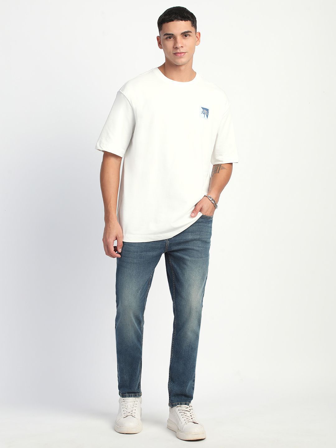 THE BEAR HOUSE Men Slim Fit Heavy Fade Jeans