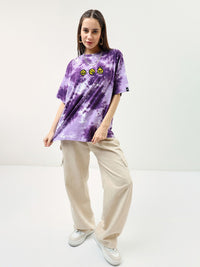 Wanita bewakoof mengikat dan pewarna t-shirt besar