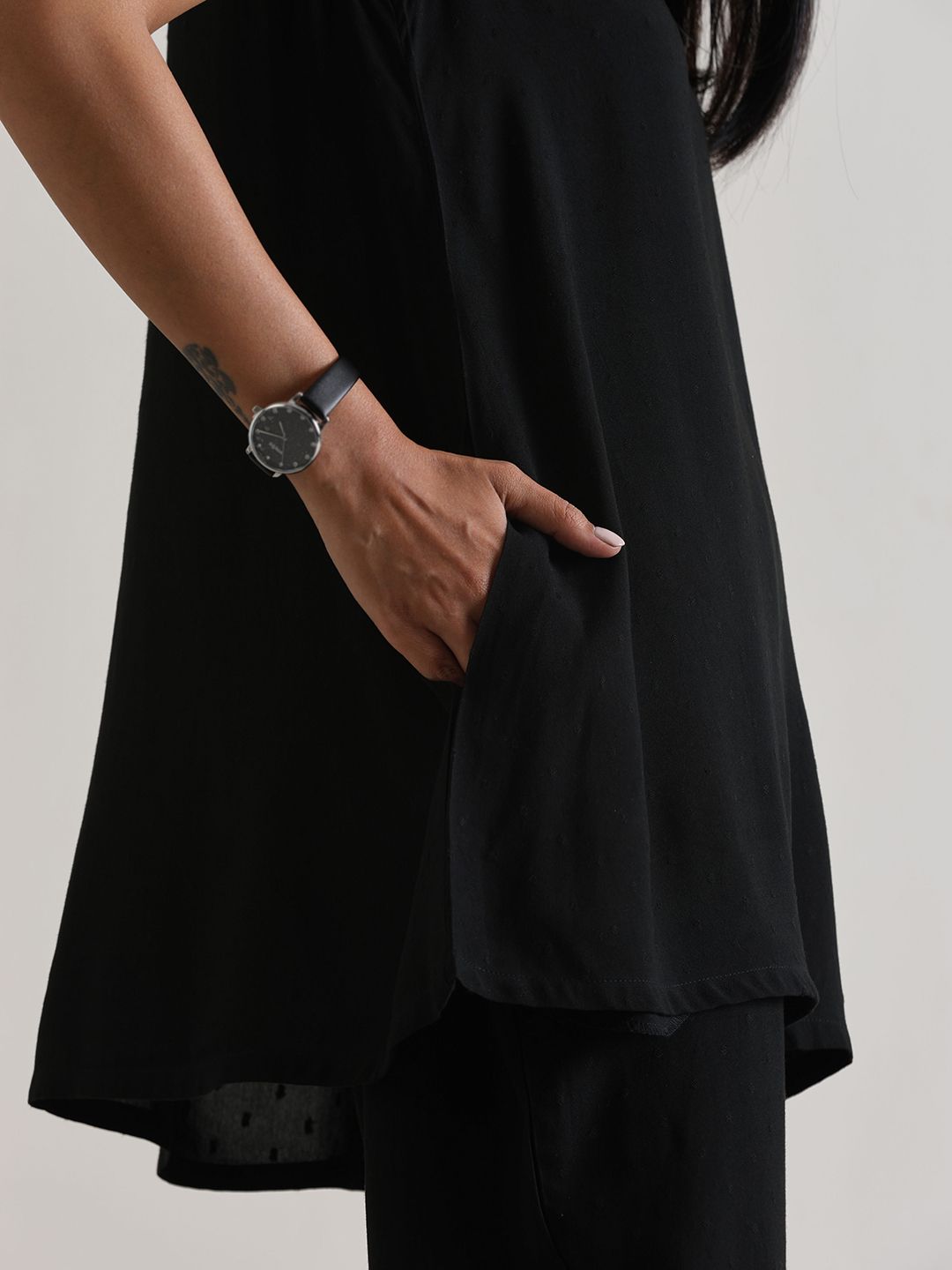 trueBrowns Round Neck Krta With Trousers