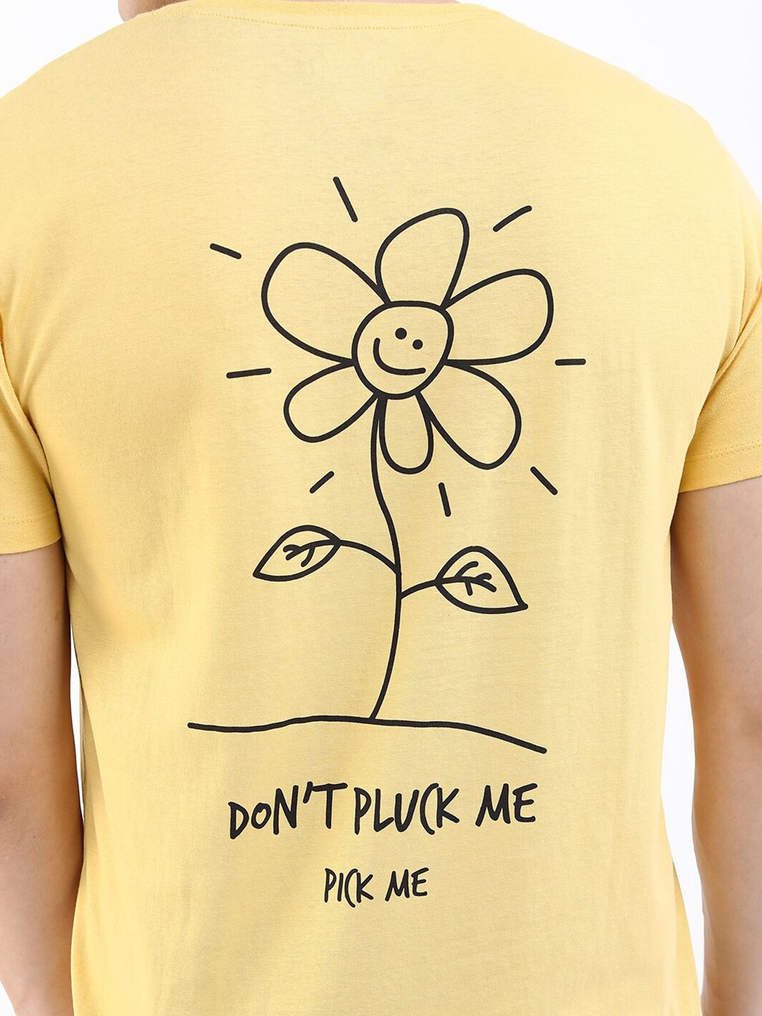 HIGHLANDER Men Yellow Printed Slim Fit T-shirt
