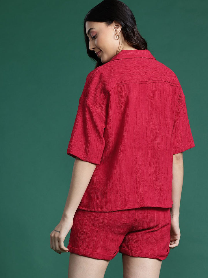 Baju bertekstur dressberry dengan seluar pendek co-ords