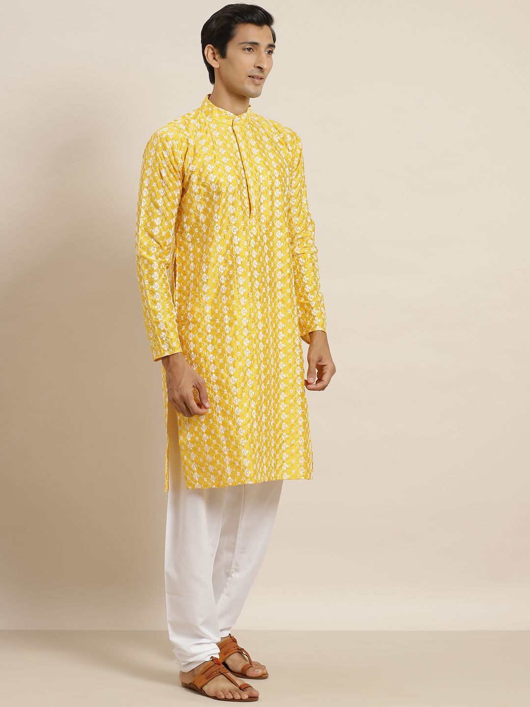SOJANYA Lelaki Motif Etnik Kuning & Putih Sulam Kurta Churidar & Jaket