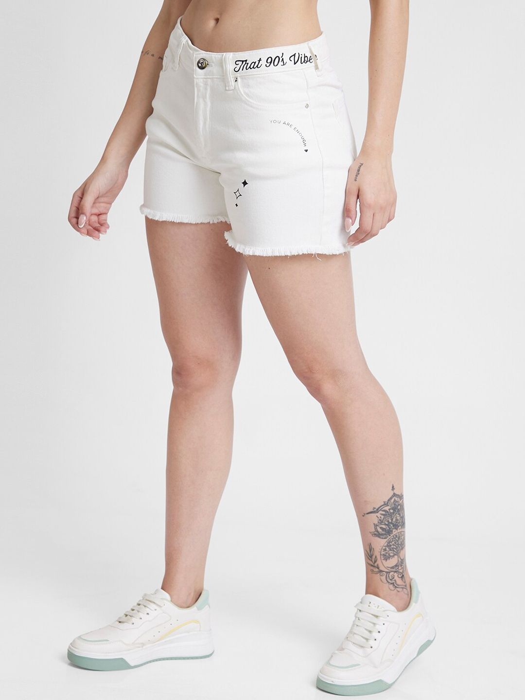 SPYKAR Women Printed Slim Fit Mid Rise Cotton Denim Shorts