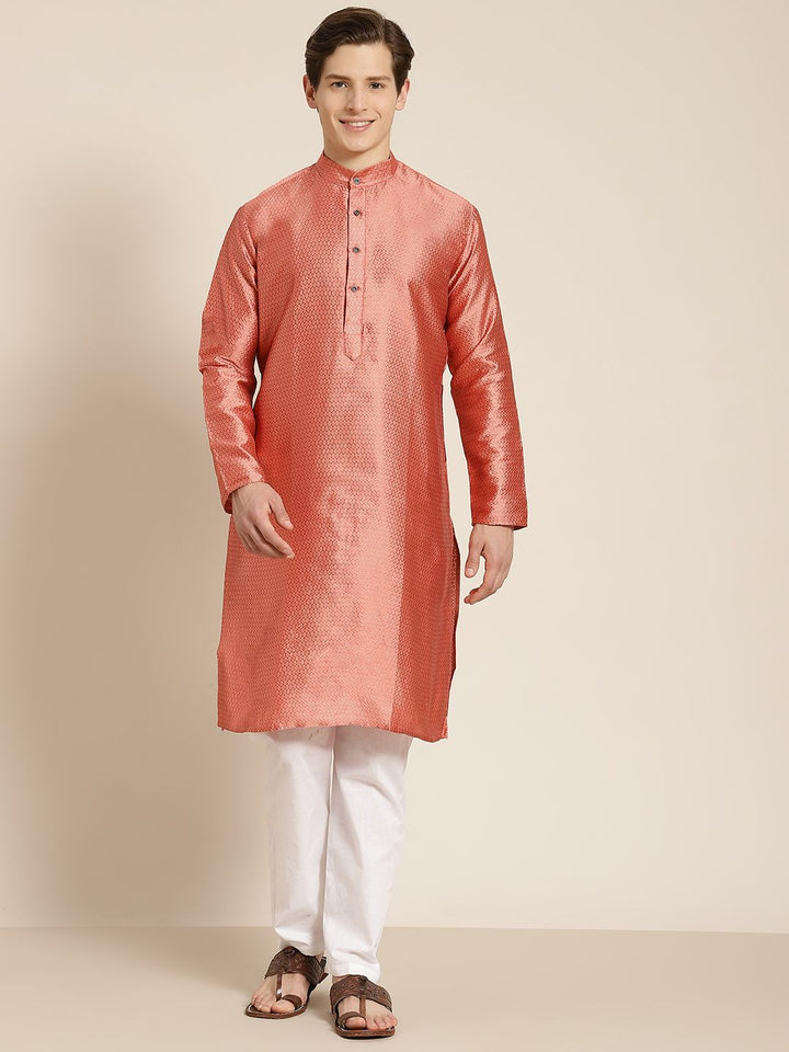 SOJANYA Kurta Rekaan Sendiri Berwarna Peach Lelaki