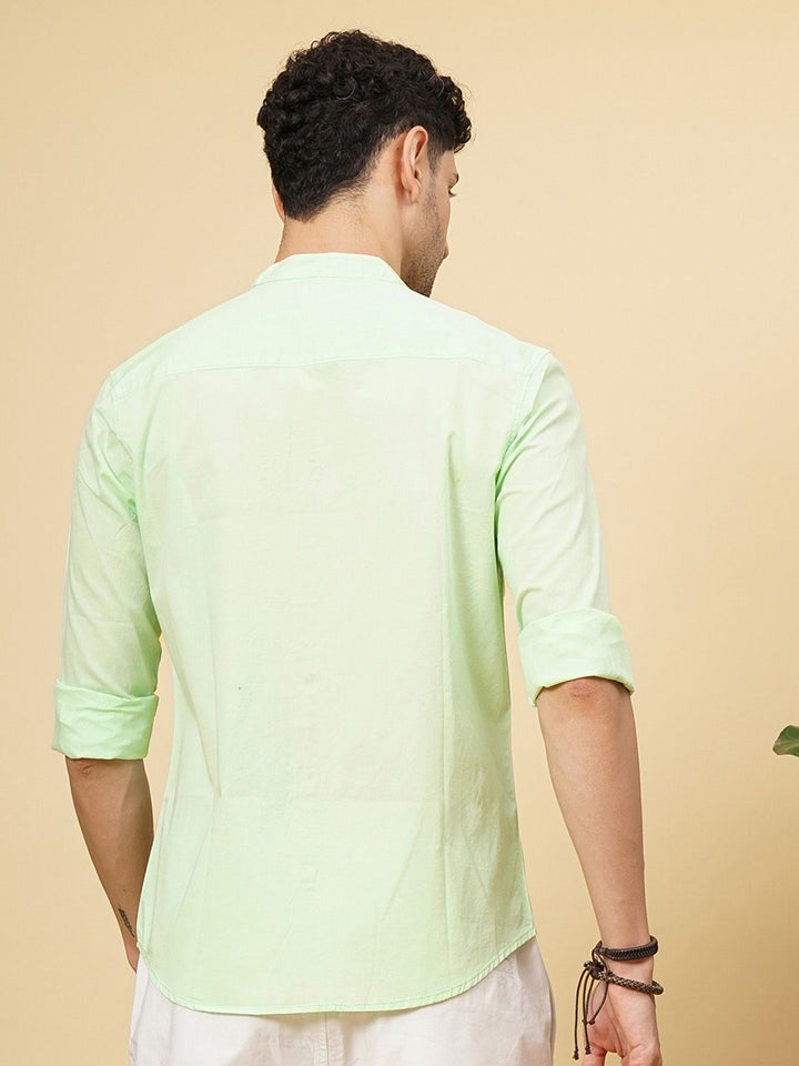 The Indian Garage Co Men Green Solid Casual Cotton Shirt