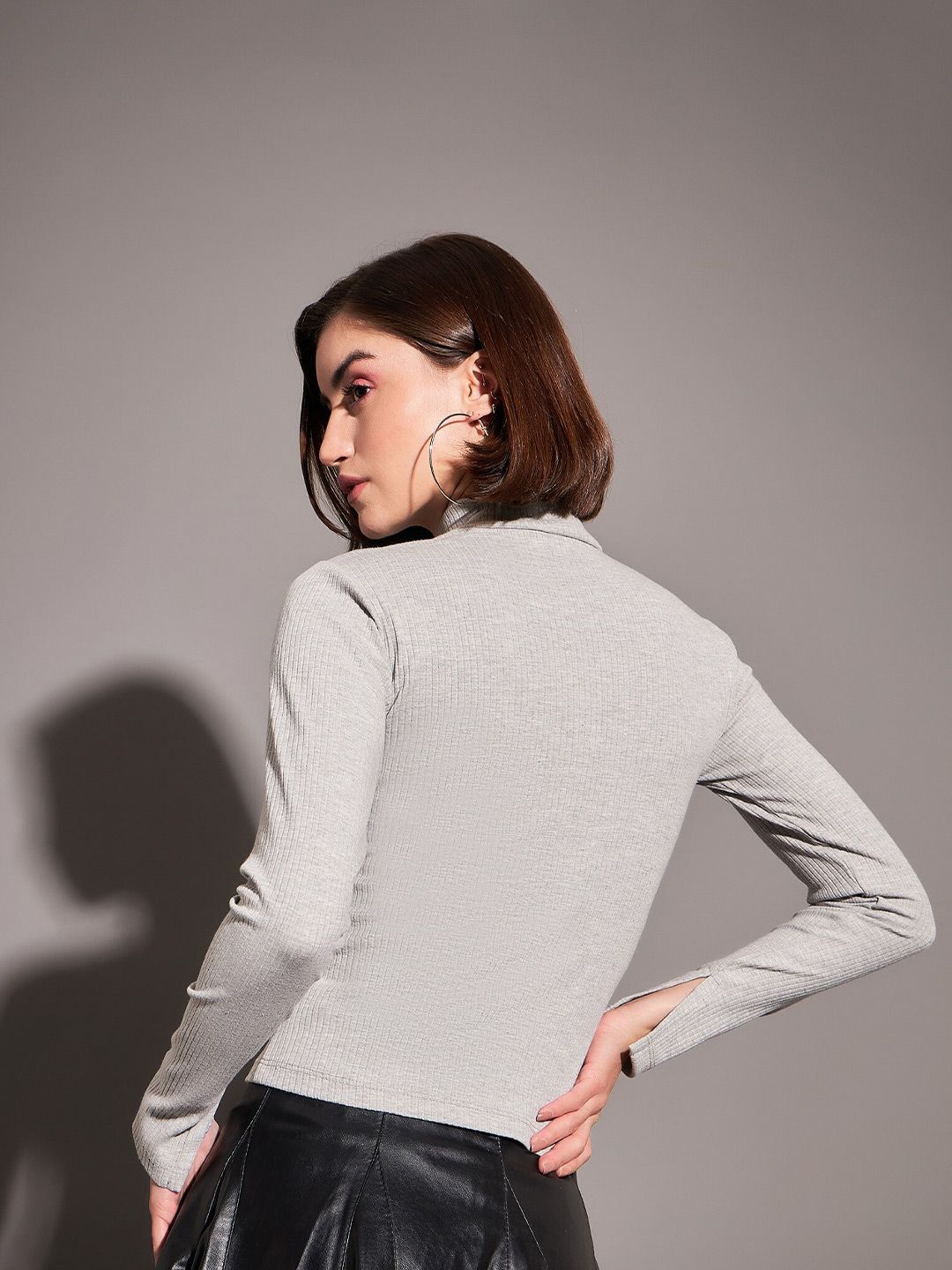 SASSAFRAS Ribbed High Neck Front Zipper Fitted Top
