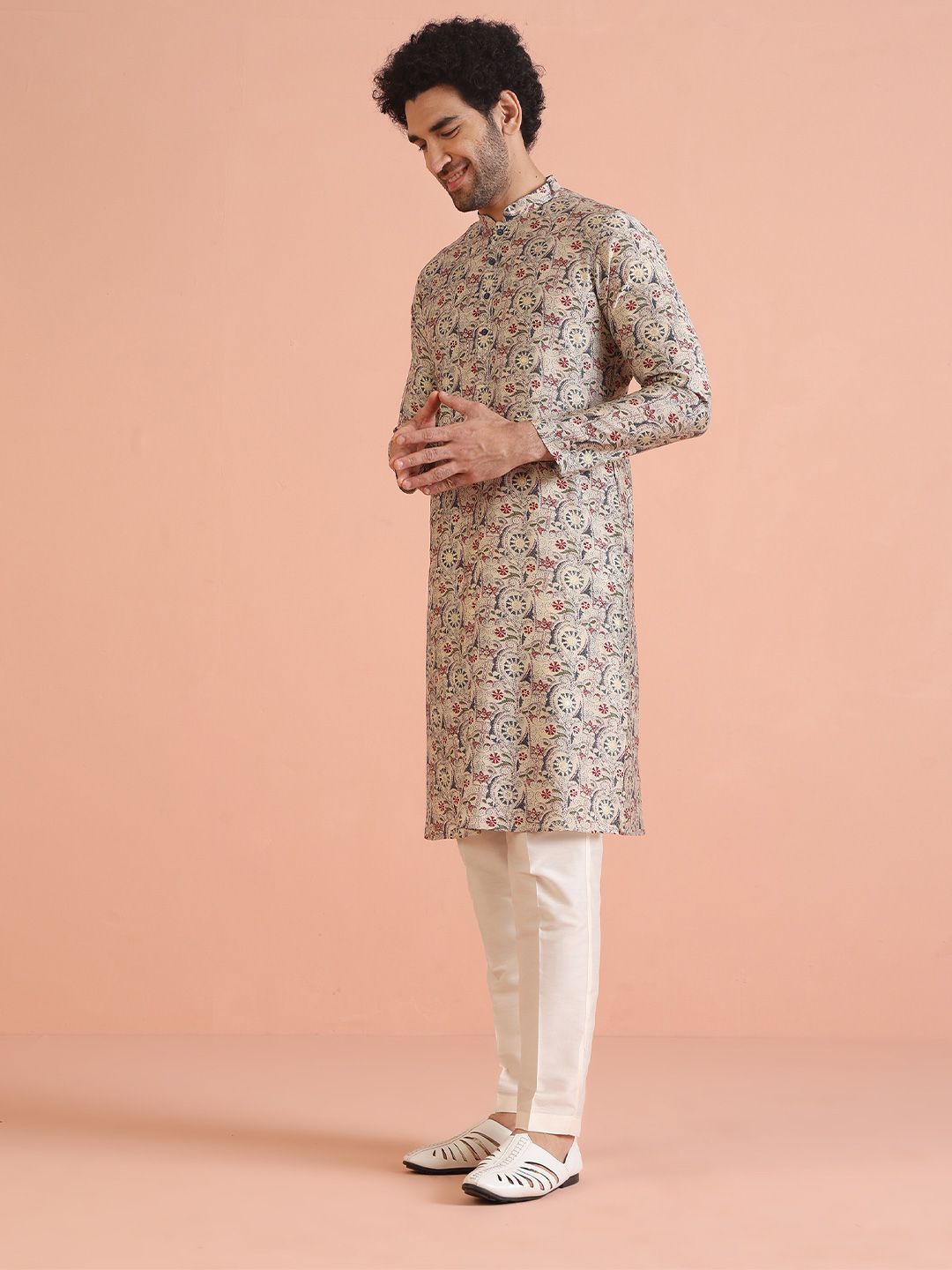 KISAH Ethnic Motifs Printed Regular Kurta with Trousers