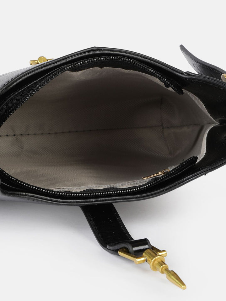 DressBerry Structured Hobo Bag