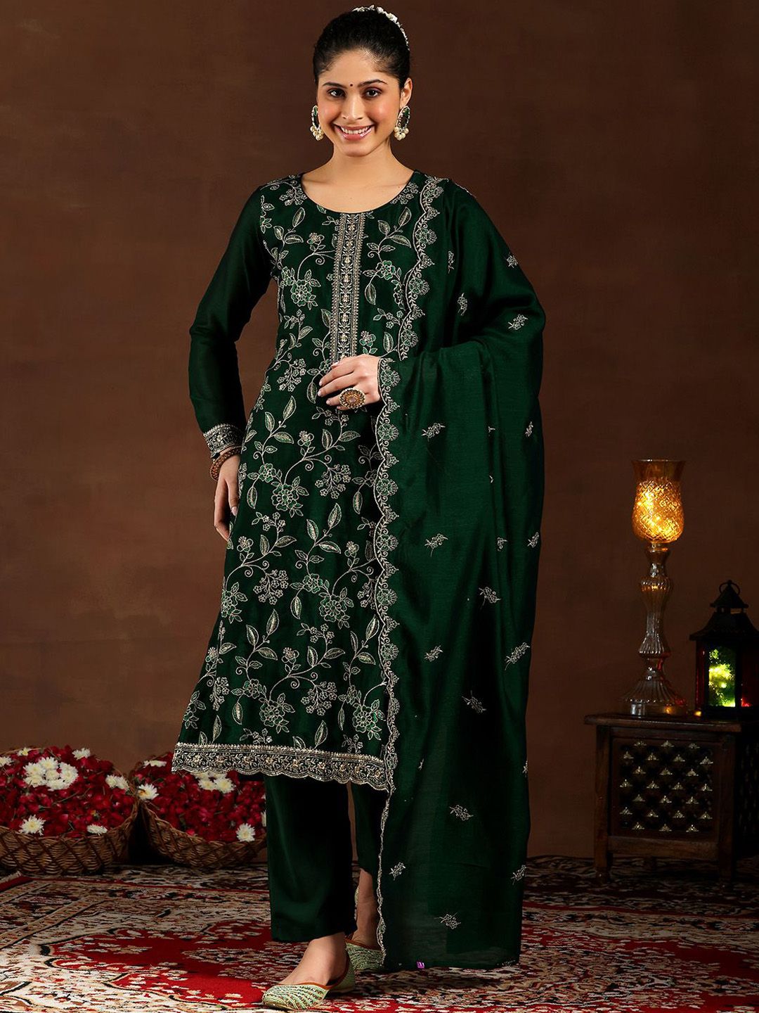 Libas Women Ethnic Motifs Embroidered Regular Kurta with Trousers & With Dupatta