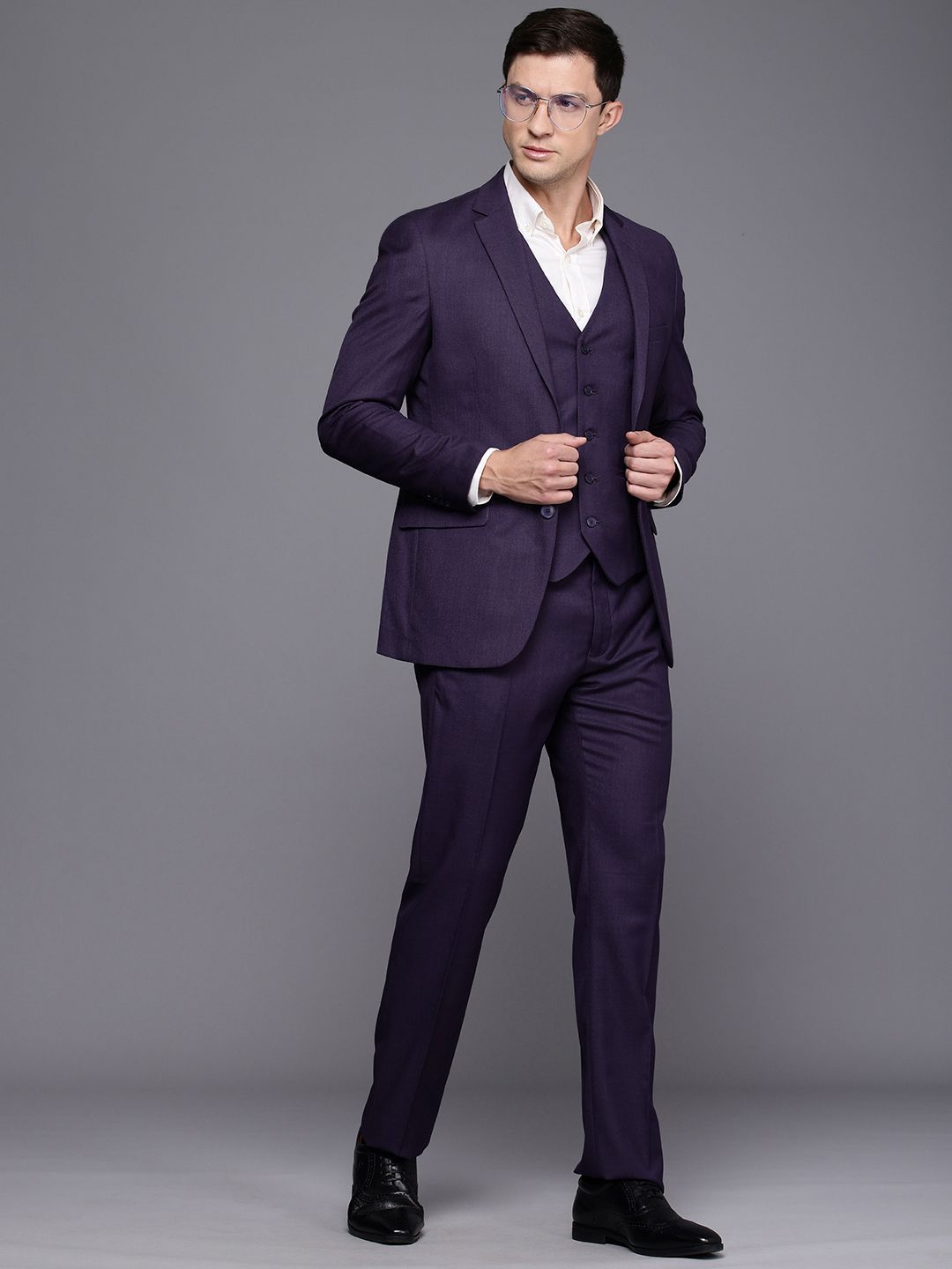 Raymond Single Breasted 3-Piece Contemporary Fit Formal Suit