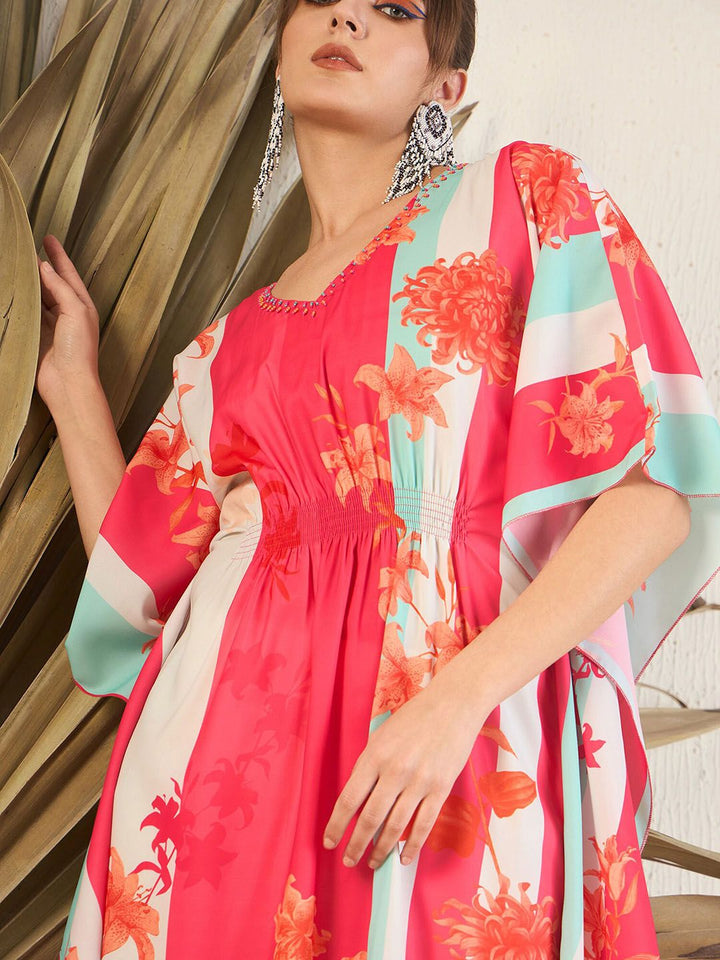 Indo Era Women Floral Printed Gotta Patti Kurta