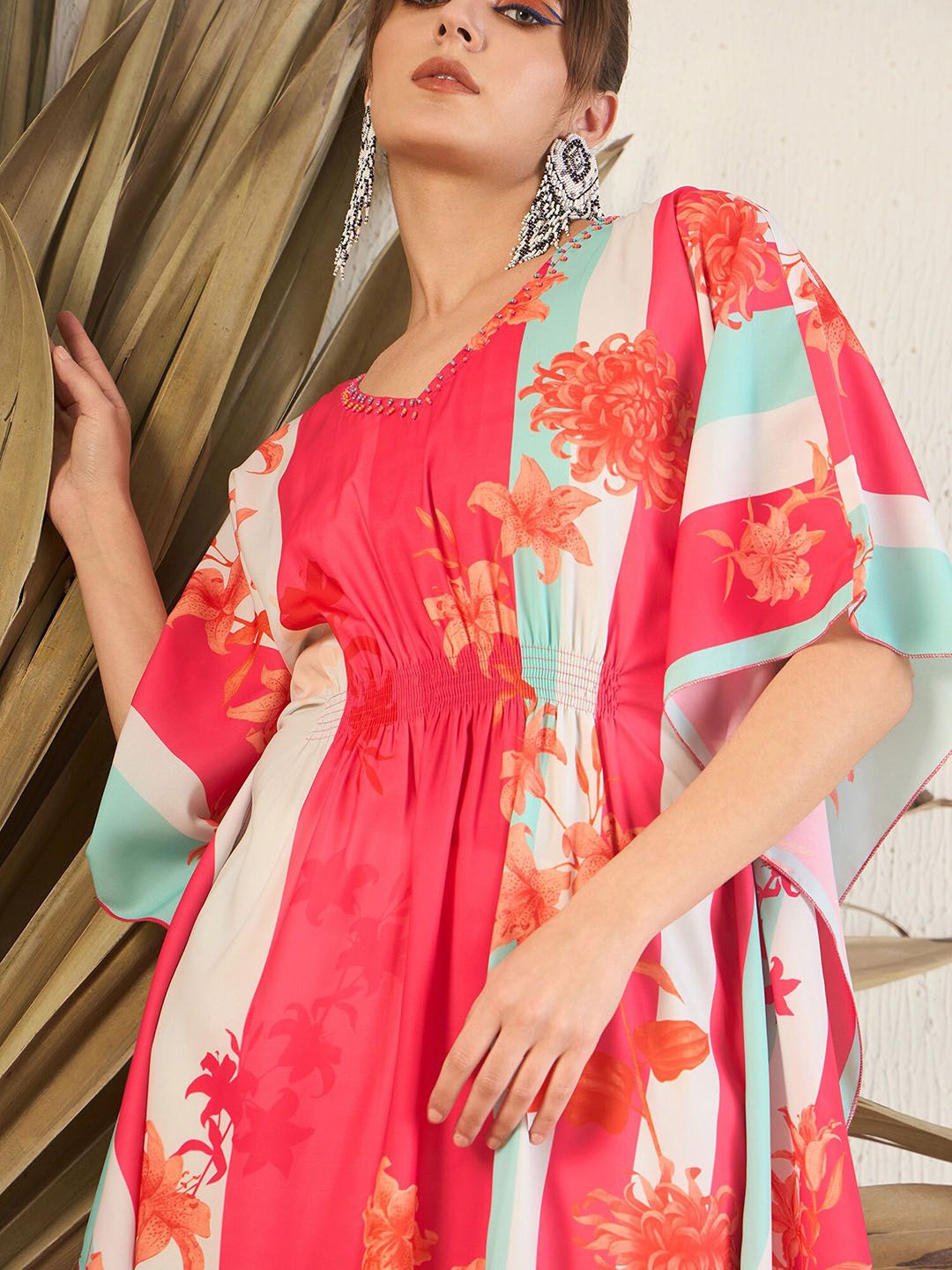 Indo Era Women Floral Printed Gotta Patti Kurta