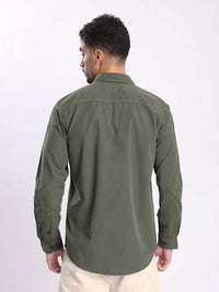 Bene Kleed Men Solid Spread Collar Cotton Casual Shirt