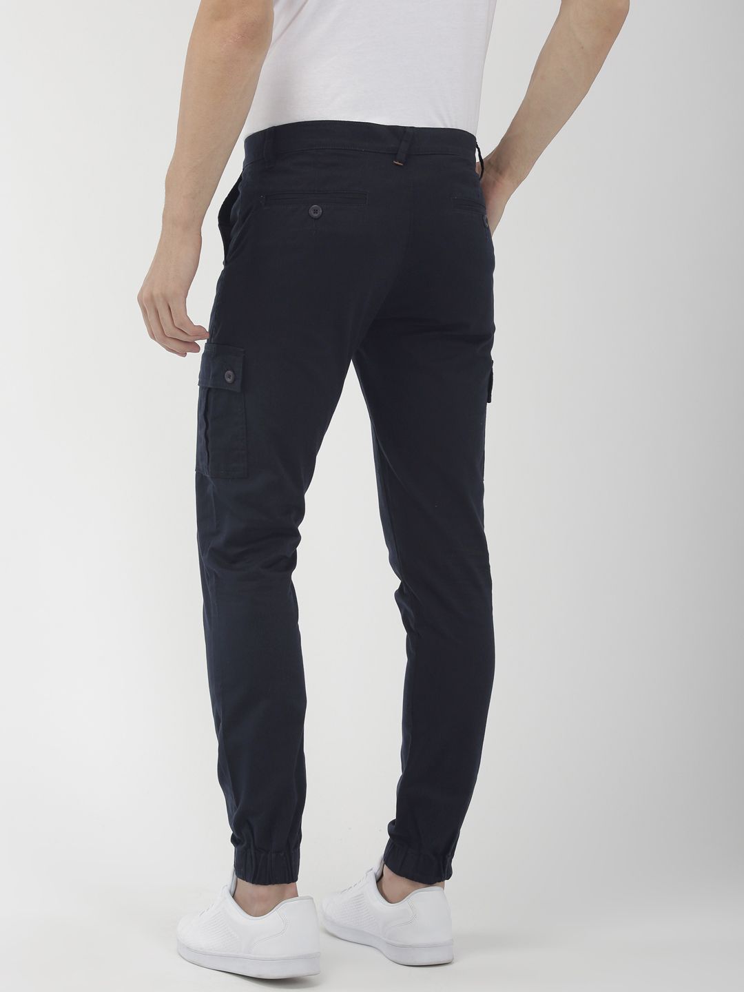 The Indian Garage Co Men Navy Blue Slim Fit Solid Cargo Style Joggers