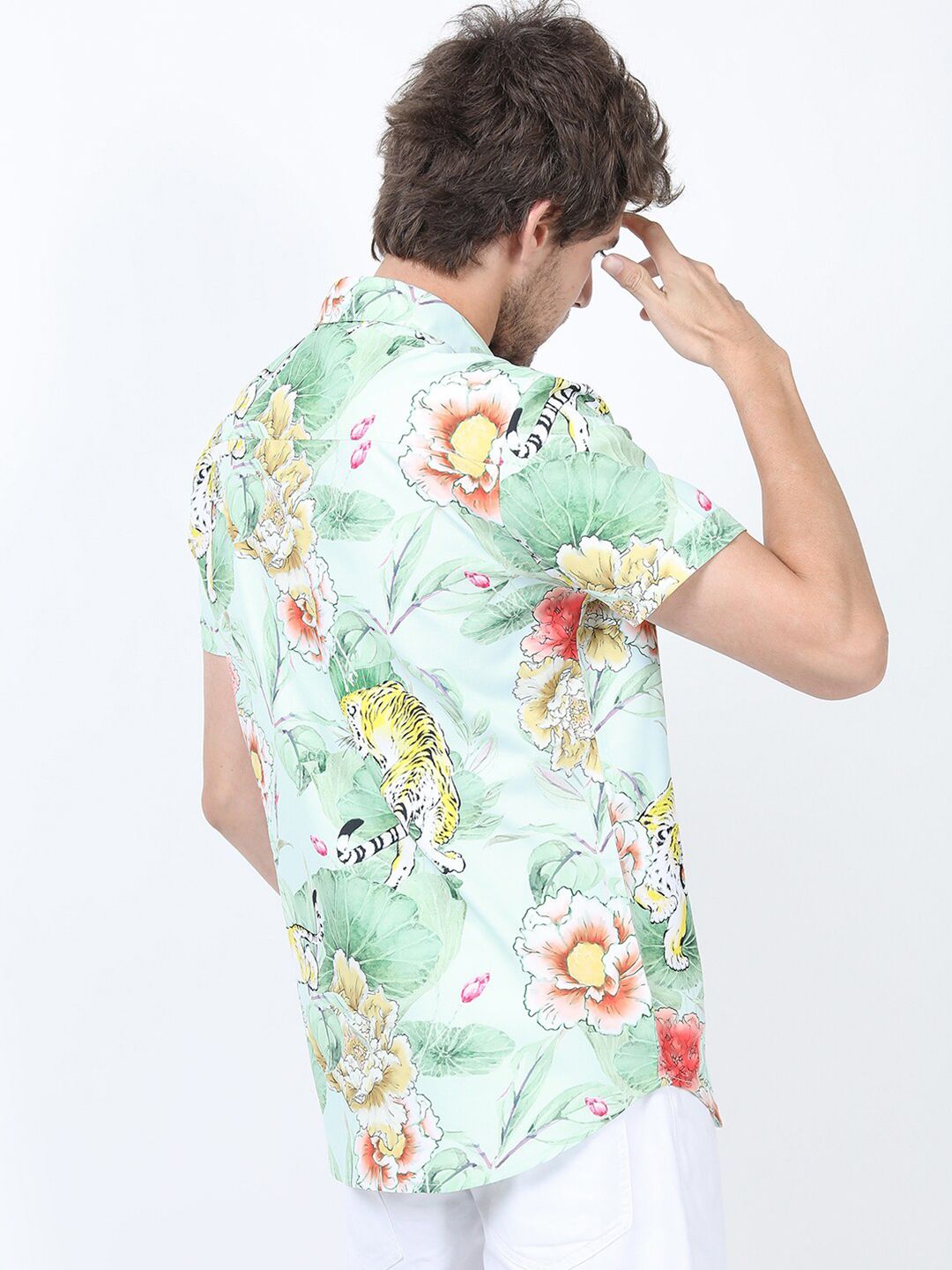 HIGHLANDER Men Green Floral Printed Casual Shirt