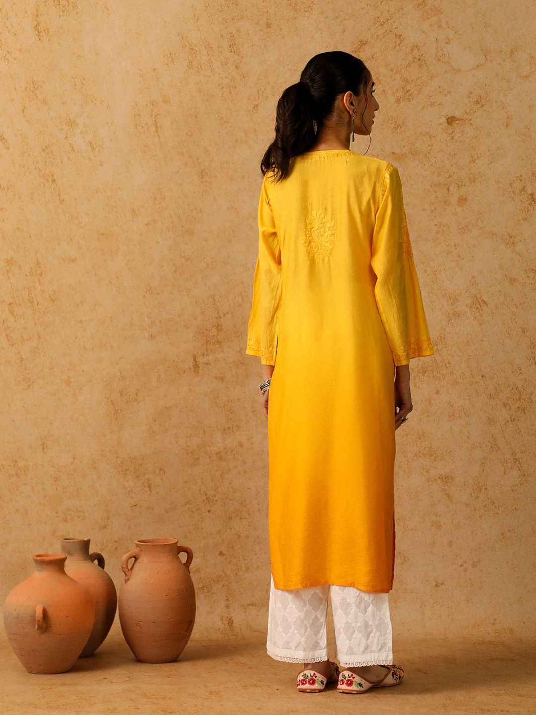 Rumah Wanita Chikankari Kurta Bersulam Chanderi Kuning Chikankari