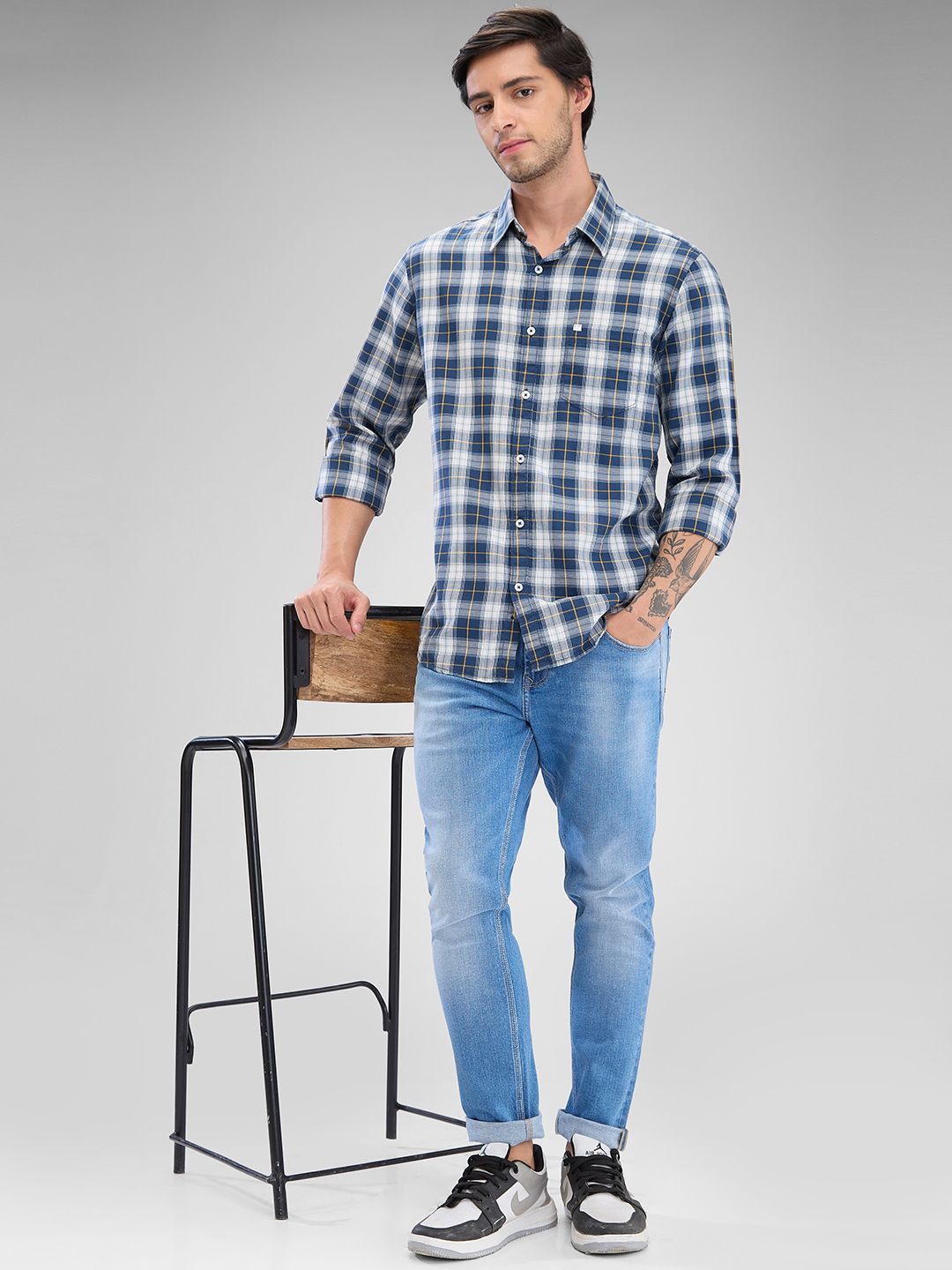 SPYKAR Men Slim Fit Tartan Checks Opaque Checked Casual Shirt