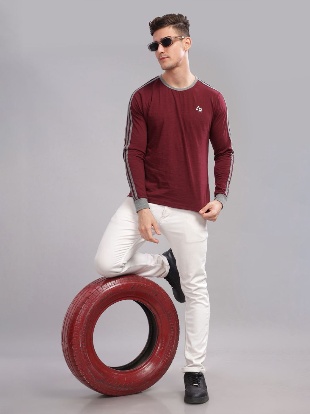 ADRO Men Solid Round Neck T-shirt