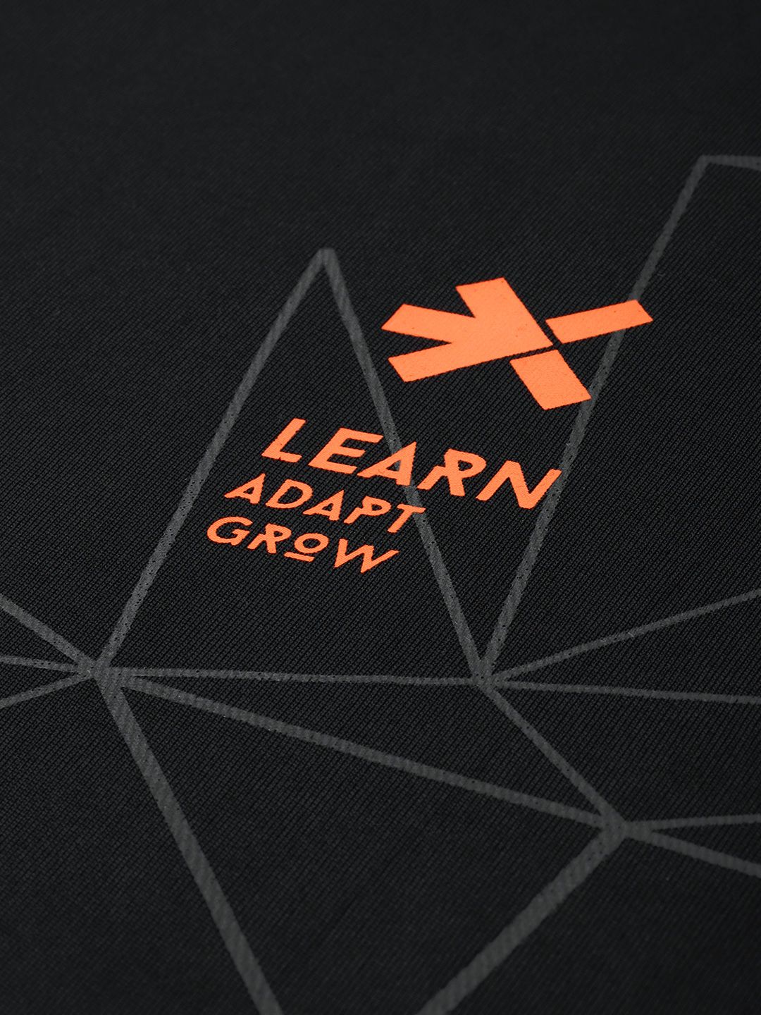 HRX by Hrithik Roshan Geometric Printed Rapid-Dry Antimicrobial Training T-shirt
