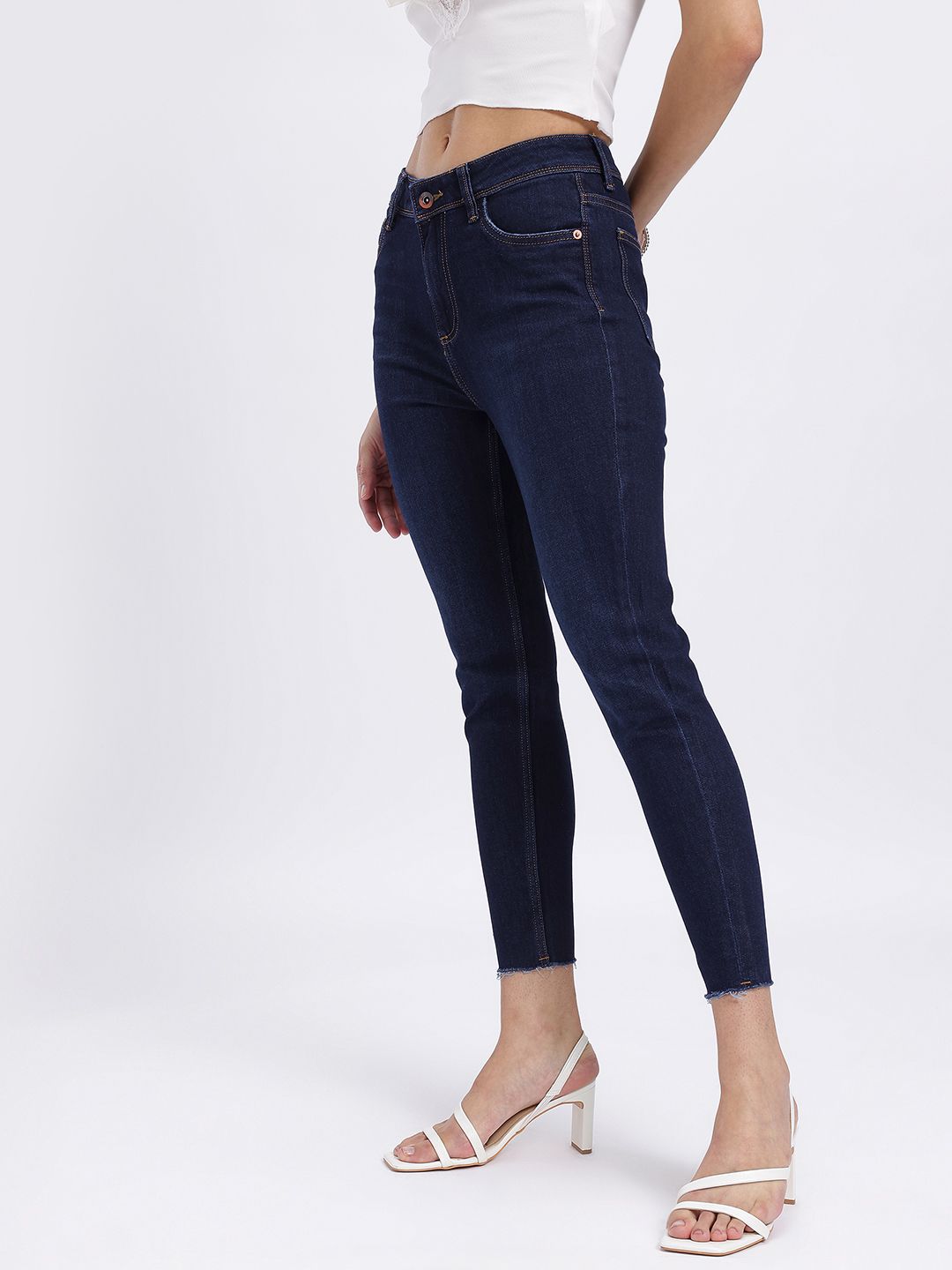 DressBerry Women Light Fade Stretchable Jeans