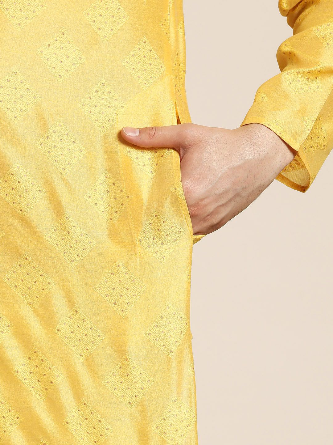 SOJANYA Embellished Kurta
