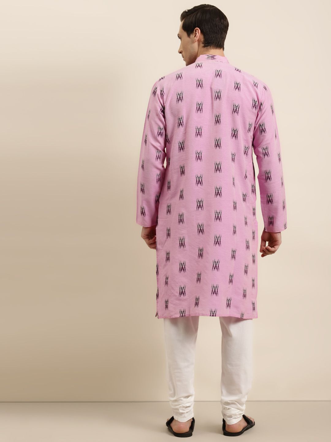 Sojanya Men Pink & Black Geometric Ikkat Cotton Kurta
