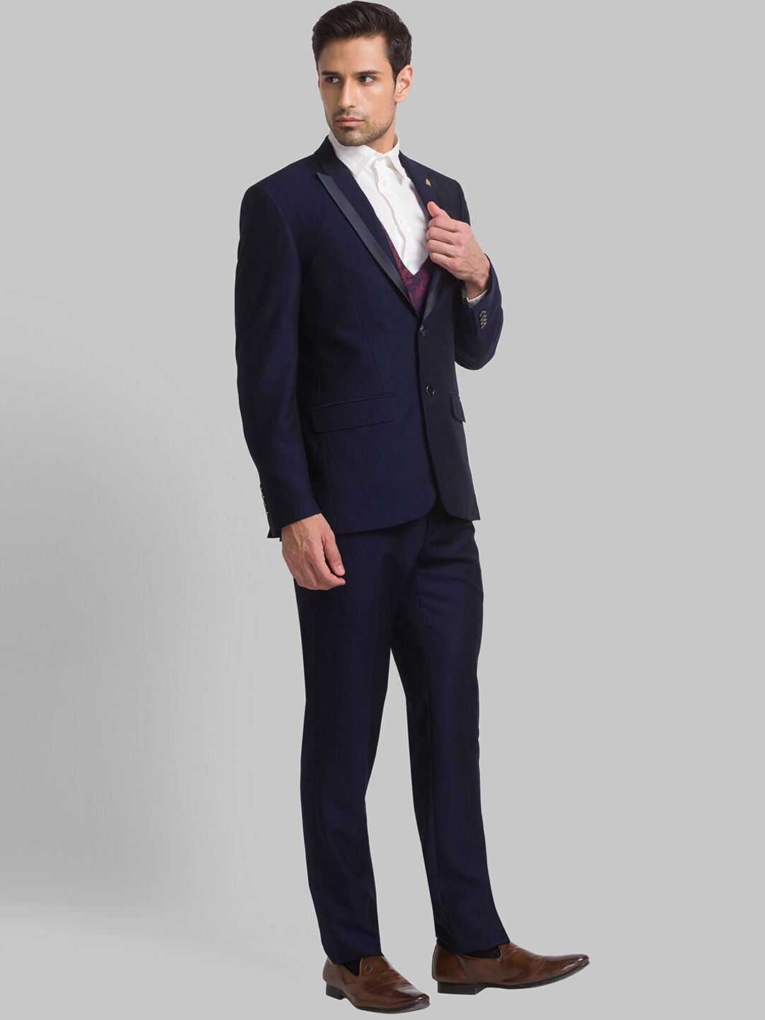 Raymond Men Single-Breasted Three-Piece Formal Suit