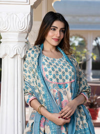 Kalini Floral Printed Neck Cotton Pure Anarkali Kurta dengan Seluar & Dupatta
