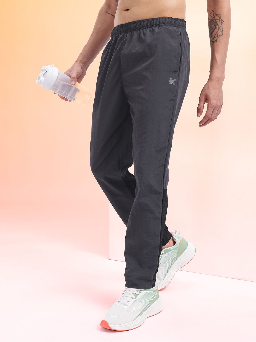 HRX by Hrithik Roshan Men Colourblocked Mid-Rise Rapid-Dry Running Track Pants
