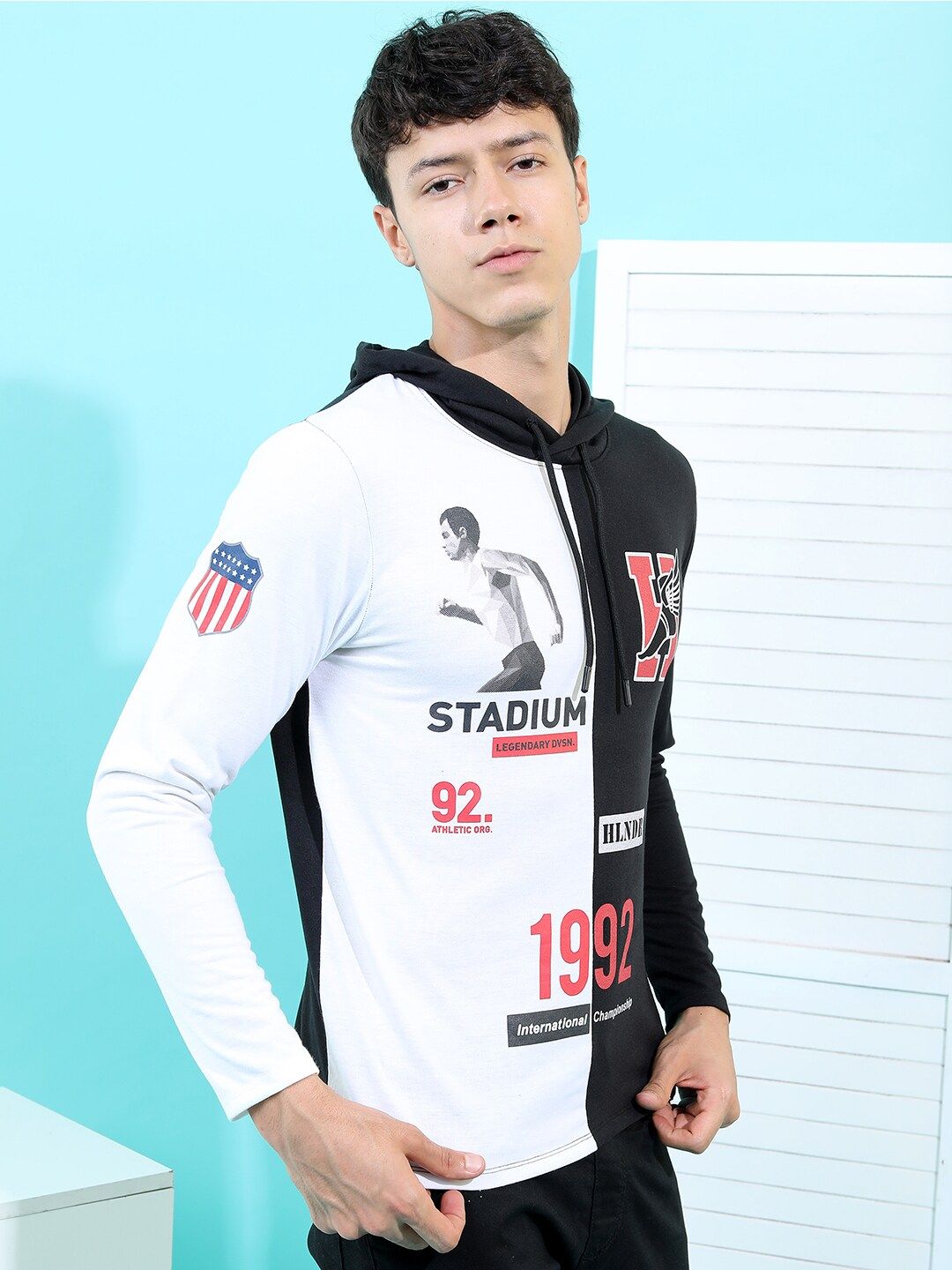 HIGHLANDER Men Black & White Printed Hooded Slim Fit T-shirt